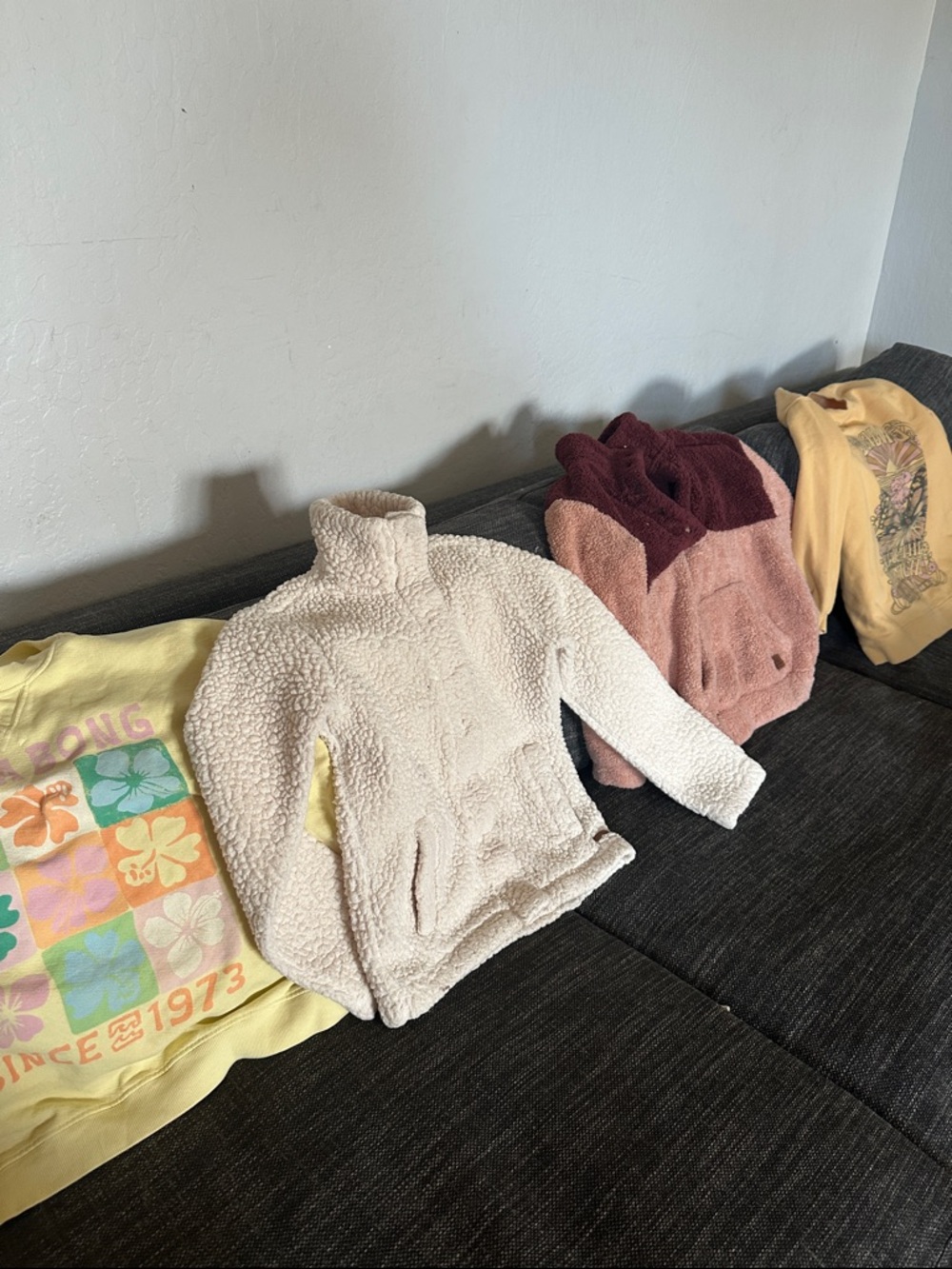 Girls Billabong and Roxy jackets - Picture 5 of 5